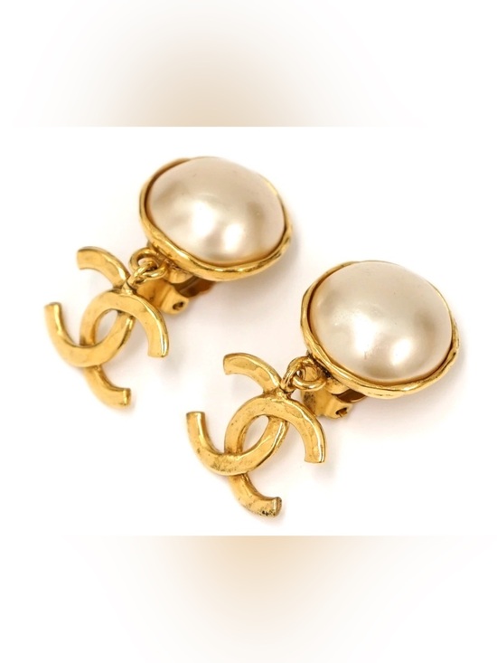 CHANEL Jewelry - CHANEL CC Logos Pearl Dangle Drop Clip-On Earrings